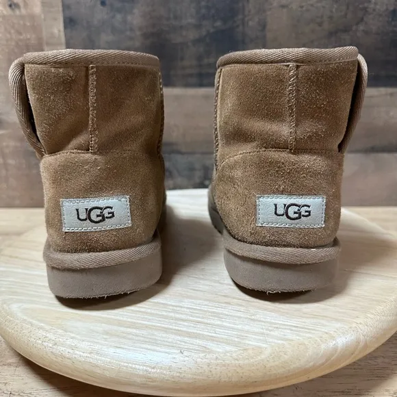 Ugg Jona Kids Boots Youth 1118890K Shearling Shorty Booties Size 3
