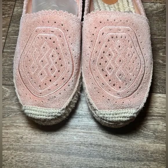UGG Ladies Heidi Perforated Slip On Shoes Loafers in Pink