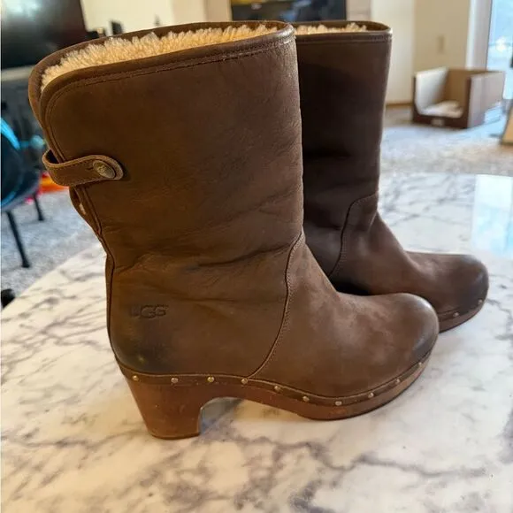 UGG Lynnea Womens Nubuck Leather Boots Clog Size 8 Brown