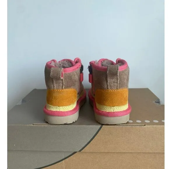 Ugg Neumel II Chukka Boots Toddler - SZ 8 C