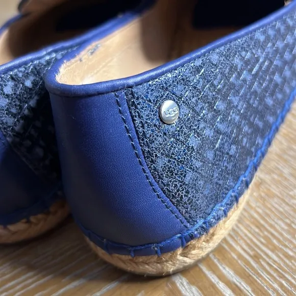 UGG SANDRINNE METALLIC BASKET RACING STRIPE BLUE SHOES 8
