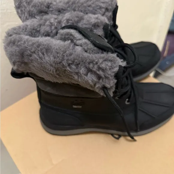 UGG Women's Black Winter Boots