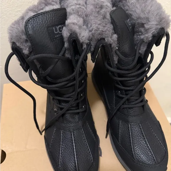 UGG Women's Black Winter Boots