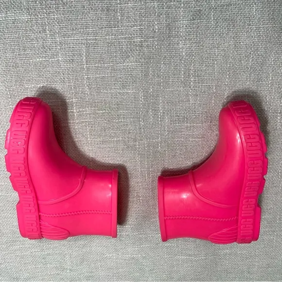 Uggs Youth Girls Rain Boots Size 1 Taffy Pink  Drizlita Tpe New Without Box