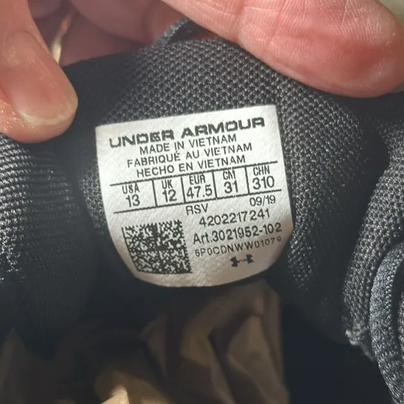 Under armor size 13