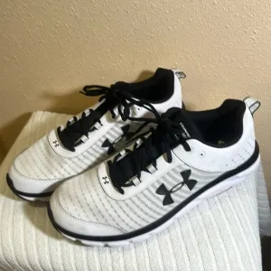 Under armor size 13