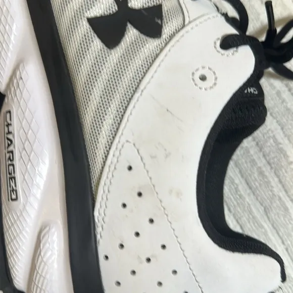 Under armor size 13