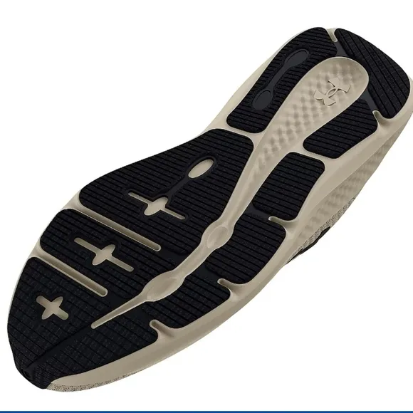 Under Armour Men’s Charged Pursuit 3 Freedom Running Shoes
