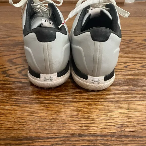 Under Armour Men's Golf Shoe Size 10