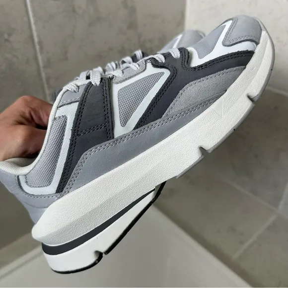 Under Armour Unisex UA Forge 96 Shoes Size 7 Women