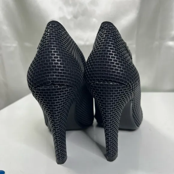United Nude Elegant Black Mesh Heels, worn once, only inside, size 39