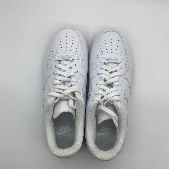 Used Mens Nike Air Force 1 '07 White Gum Sole Sneakers DJ2739-100 NWOB