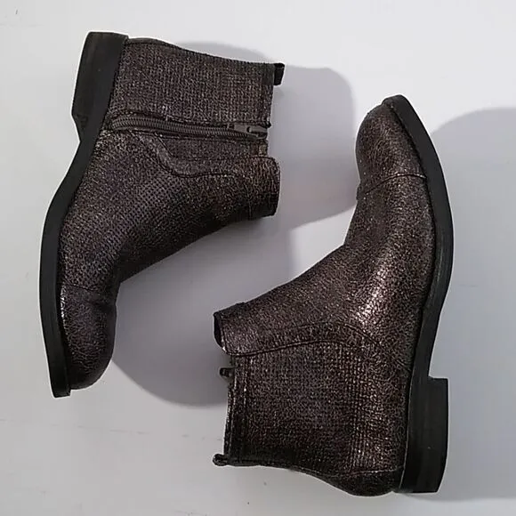 Vanessa Wu Black Crackled Sheen Zip Booties 38