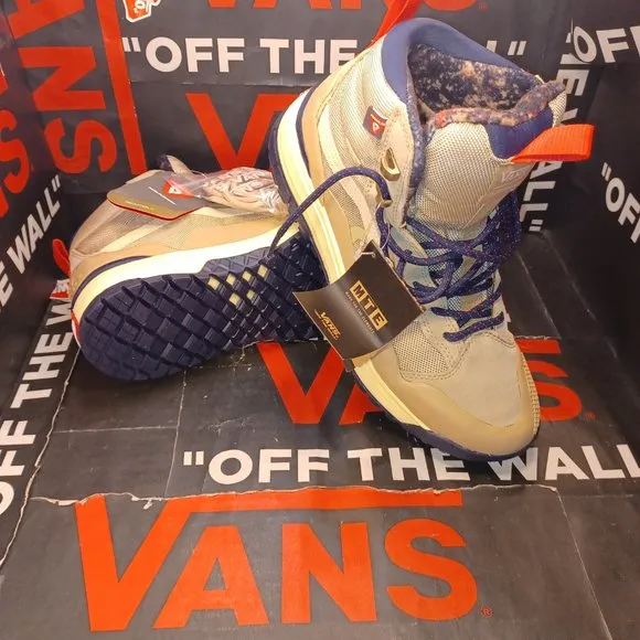 Vans Men's 8.5/Women's 10 Ultrarange Exo MTE-2 All Weather Boots Taos Taupe Blue