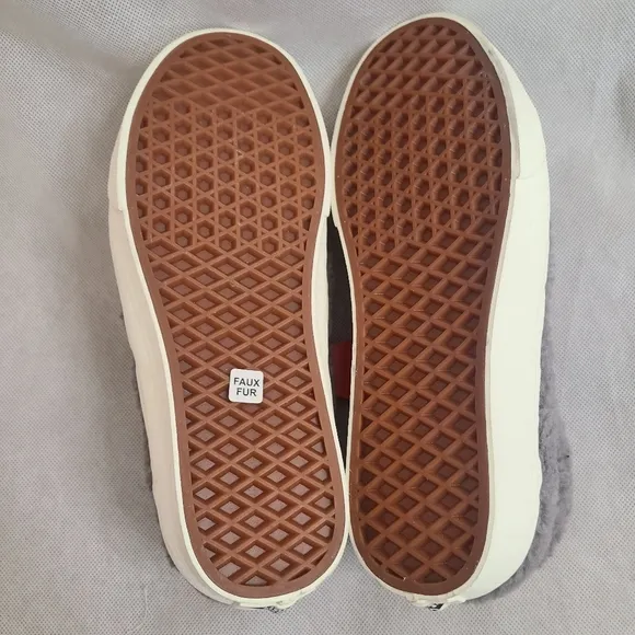 VANS Off The Wall Unisex Skateboard Shoes in Cozy Hug Drizzle