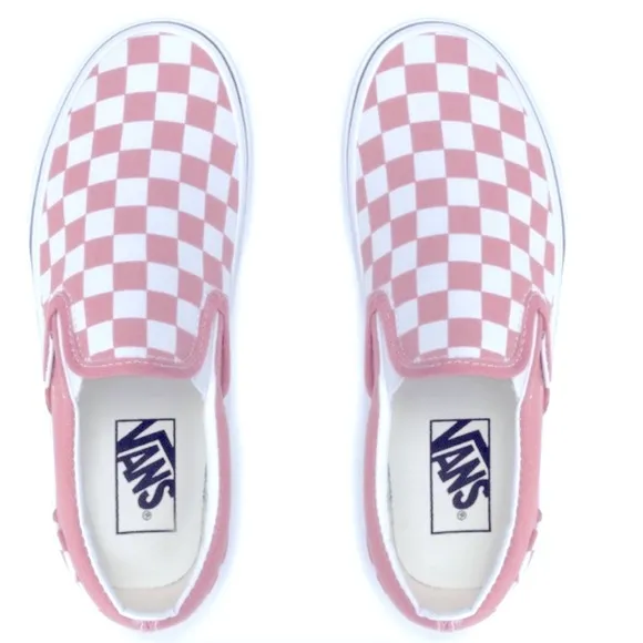 Vans slip on shoes in Rose