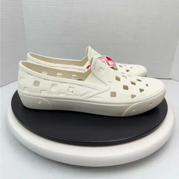 VANS Slip-On Trek Sandals Marshmallow White Cream Boat Water Shoes Size Mens 10