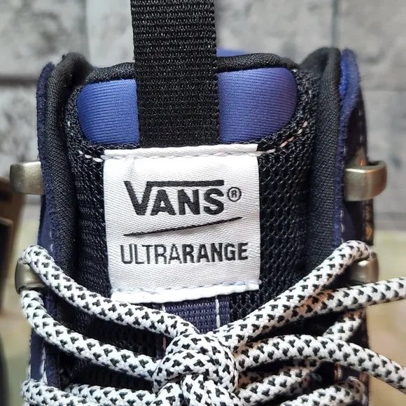 Vans Ultrarange All Weather Boots Men's Size 8.5 Women's Size 10 GORE-TEX Blue