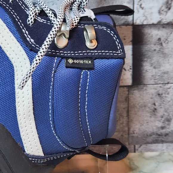 Vans Ultrarange All Weather Boots Men's Size 8.5 Women's Size 10 GORE-TEX Blue