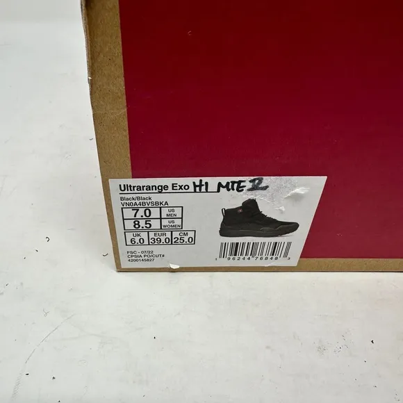 Vans UltraRange Exo Hi MTE-2 Waterproof Boots Black Black Women 8.5 (Men 7) NEW