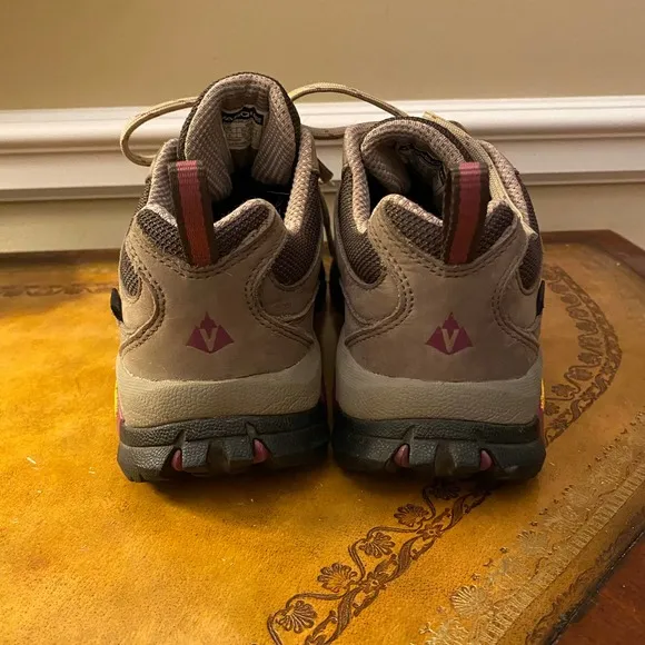 Vasque Womens Talus Trek Low UltraDry Hiking Shoes Size 8.5