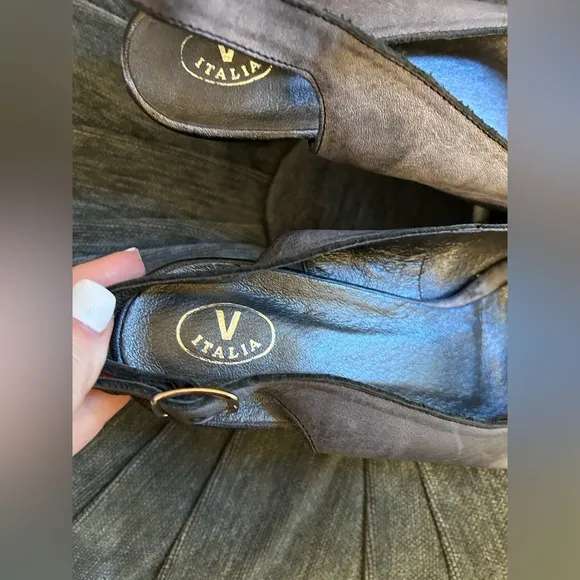 Vera Gomma Italia Italian leather open toe shoes