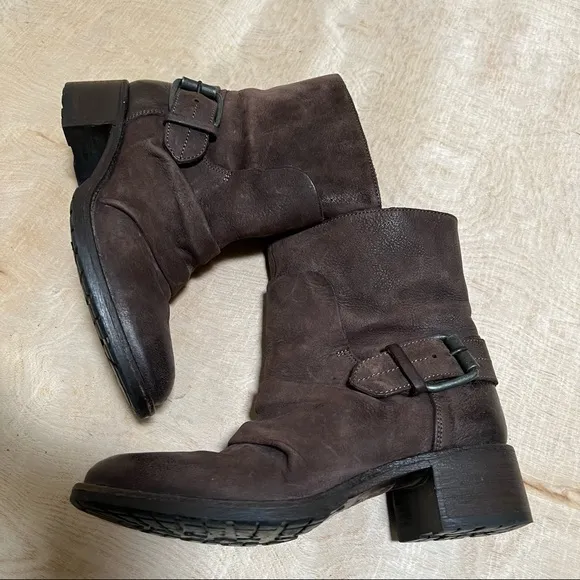 Vera Wang Lavender Label Boots Brown Size 6