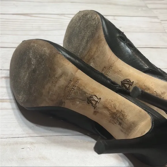 Vero Cuoio Black Leather Sling Back Embroidered Heels