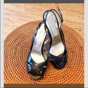 Versani Italian shoes size 7, leather. New.