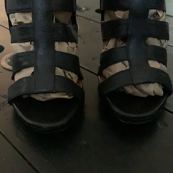 Via SPIGA Nya Black Leather Caged Bootie