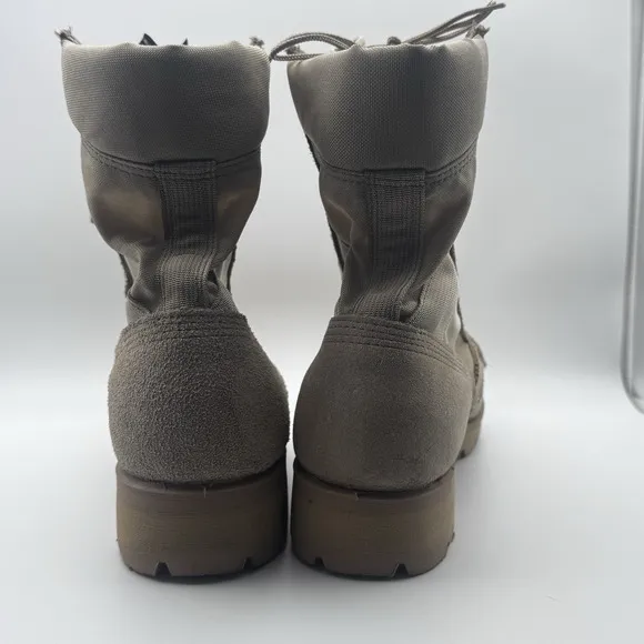 Vibram Hot Weather Army Combat Boots Desert Tan Leather Uppers 9.5R New Tie Up