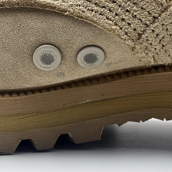 Vibram Hot Weather Army Combat Boots Desert Tan Leather Uppers 9.5R New Tie Up