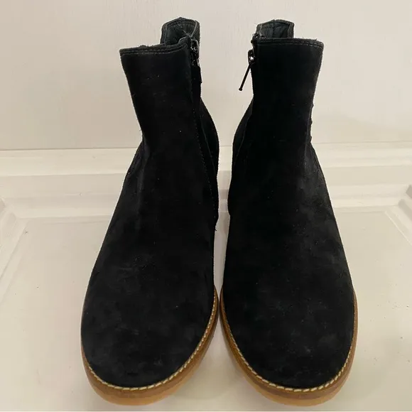 Vienna Chelsea Boot (Women)Paul Green