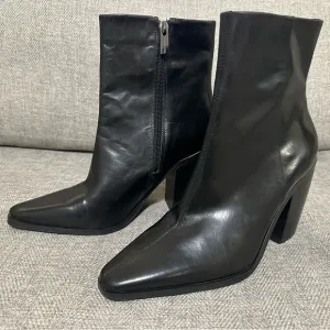 Vince Camuto Allie Boots