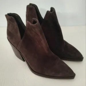 Vince Camuto Elegant Brown Suede Women's Ankle Boots Size 8M