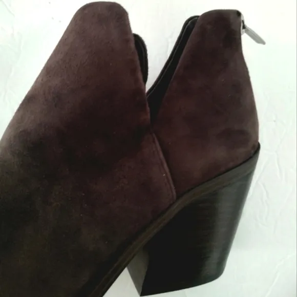 Vince Camuto Elegant Brown Suede Women's Ankle Boots Size 8M