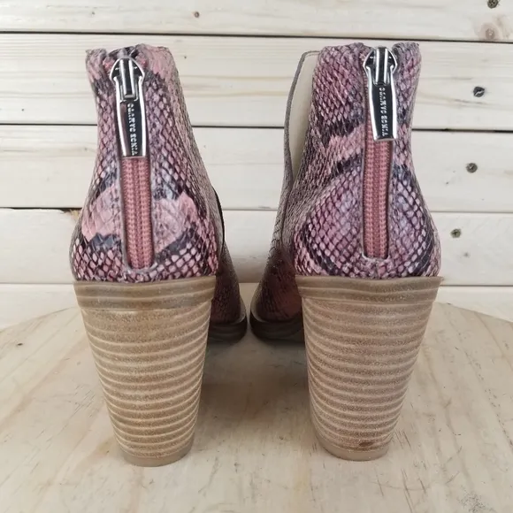 Vince Camuto GIGIETTA Leather Ankle Boot 6 US Western Biker Bootie Snakeskin NEW