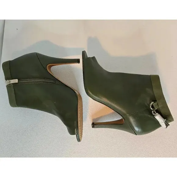 Vince Camuto Womens Kevia Boot Camo Olive Leather Open Toe Stiletto Bootie Sz 7