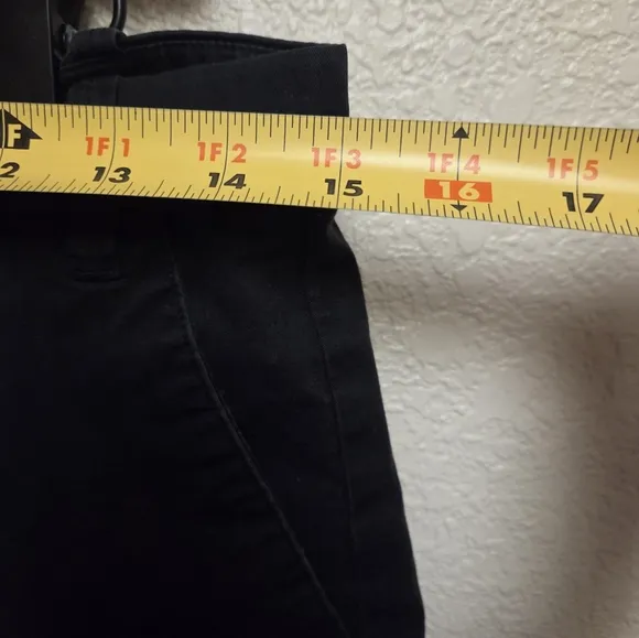 Vince Coin Pocket Bermuda Black Women's Size 6