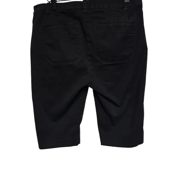 Vince Coin Pocket Bermuda Black Women's Size 6