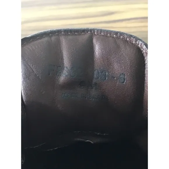 Vintage Authentic COLE HAAN ORIGINAL  Leather Women's Hiker Boots 9 B heavy