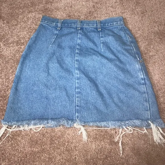 Vintage 🇺🇸 Distressed Denim Mini Skirt