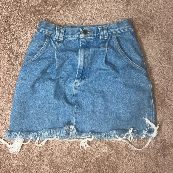 Vintage 🇺🇸 Distressed Denim Mini Skirt