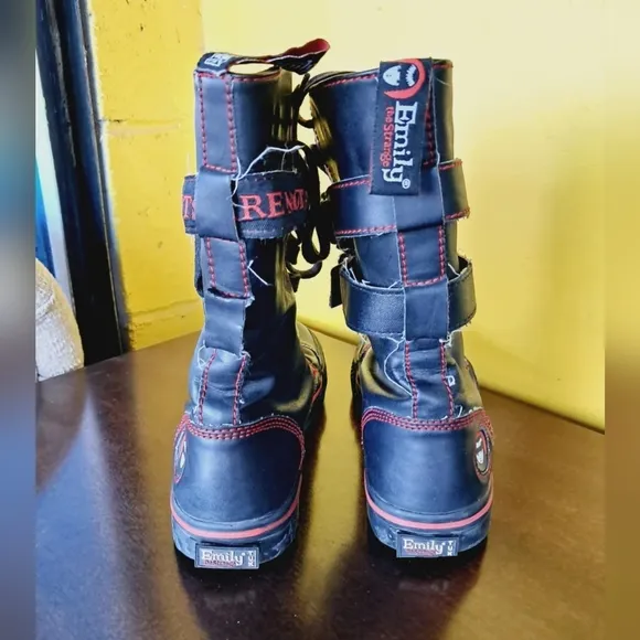 Vintage Rare! Emily the Strange TUK Sneaker Boots Size 8