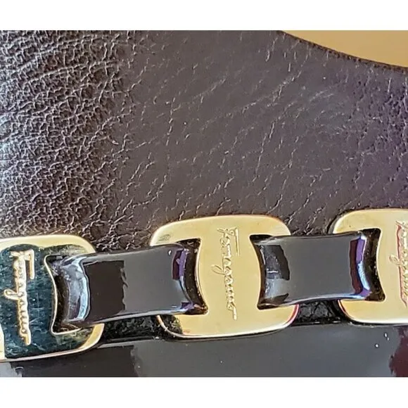 Vintage Salvatore Ferragamo Patent Leather Cap Toe Pumps 7AA Chain Link Gold