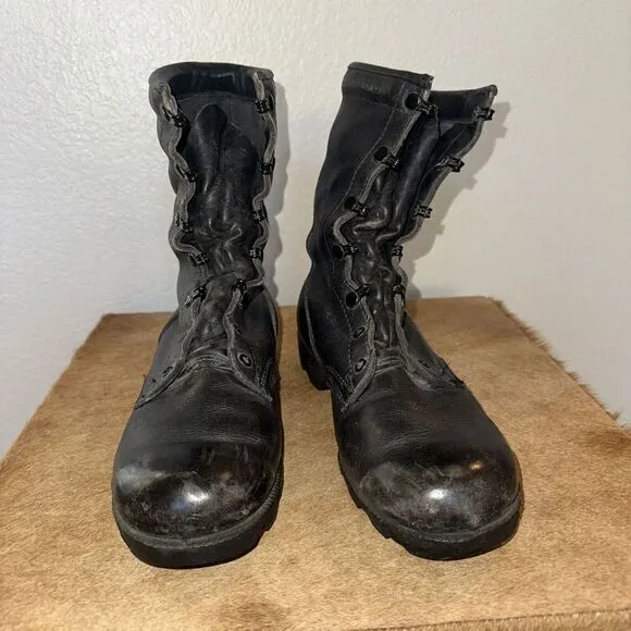 Vintage US Army boots 9-89.  ‎   Size 5.5. black army marine Combat