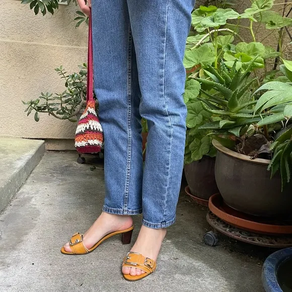 Vintage yellow/orange Dolce &amp; Gabbana pebbled leather shoes