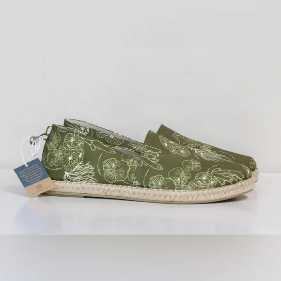Vionic Laguna Green Seaweed Coral Print Beach Espadrille Sneakers NWT