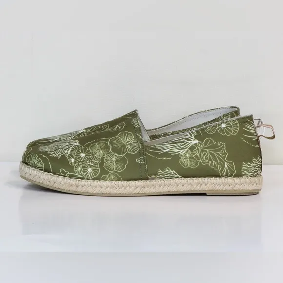 Vionic Laguna Green Seaweed Coral Print Beach Espadrille Sneakers NWT