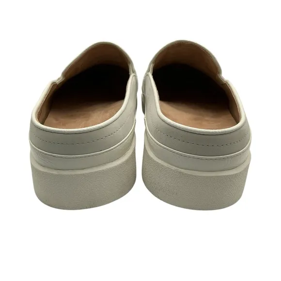 Vionic women mules leather Gray Slip-On Shoes size 10